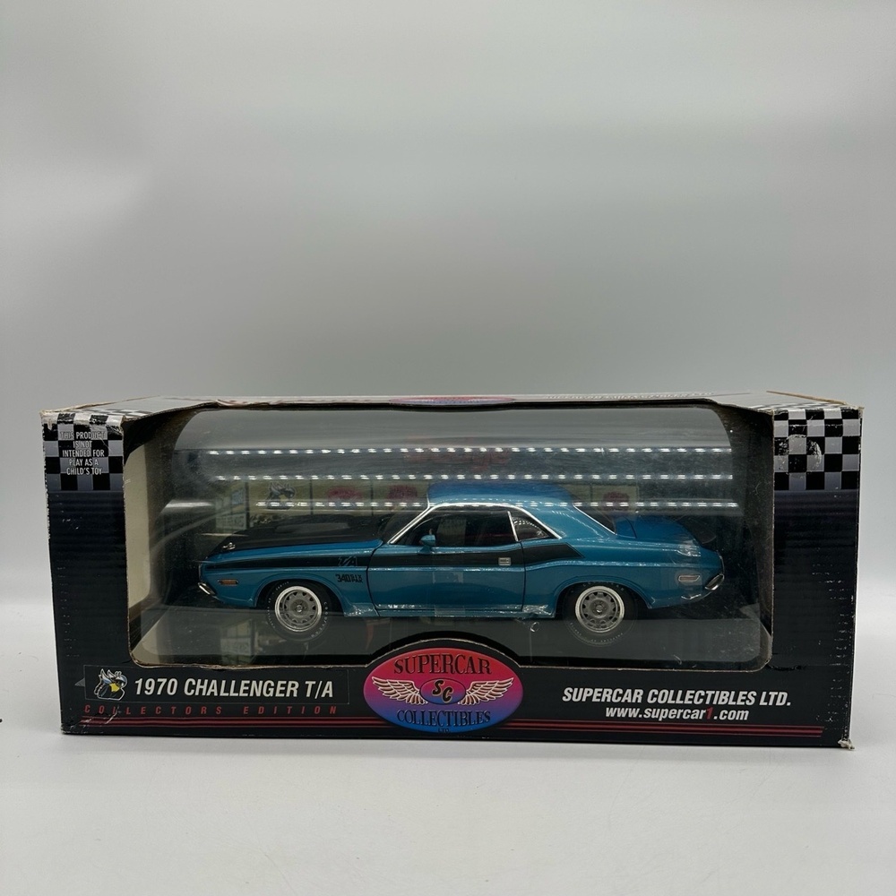 2003 ERTL 50239A Supercar Collectibles 1970 Dodge Challenger T/A‎ 1:18 Diecast